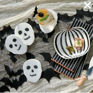 Frontgate Marbled Skull Coasters - Set of 4 - NWT